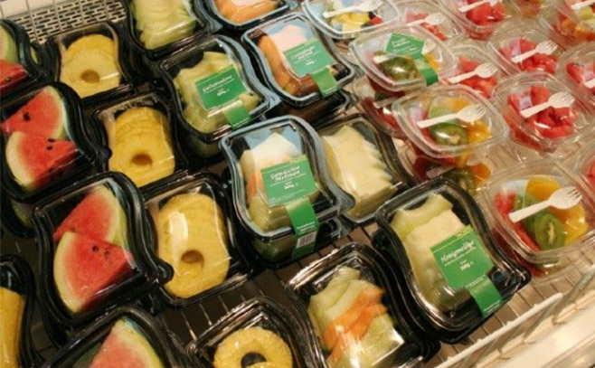 Embracing_Sustainability：The_Benefits_of_Storing_Fruit_in_RPET_Plastic_Containers-2.jpg